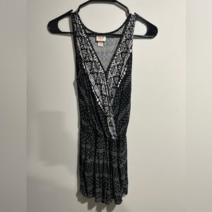 Mossimo women’s dress size Medium.